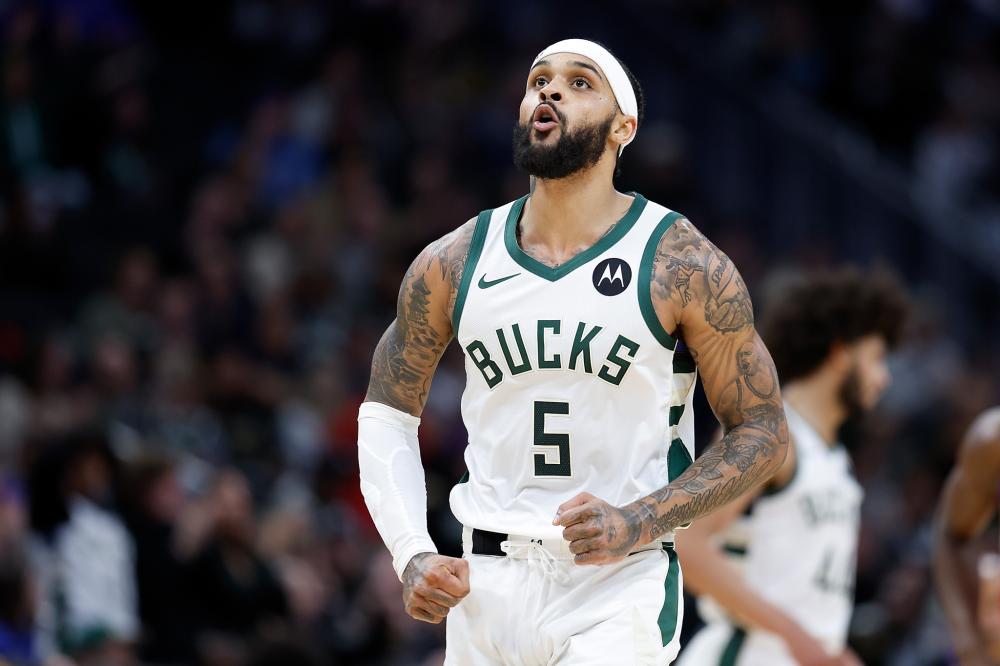 少一位类似 少一位类似