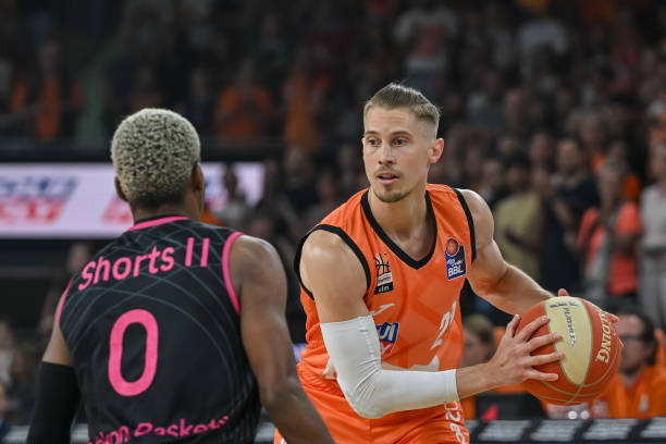 例如小组赛 例如小组赛