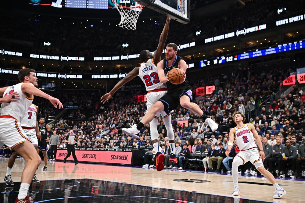 某位年轻边 某位年轻边