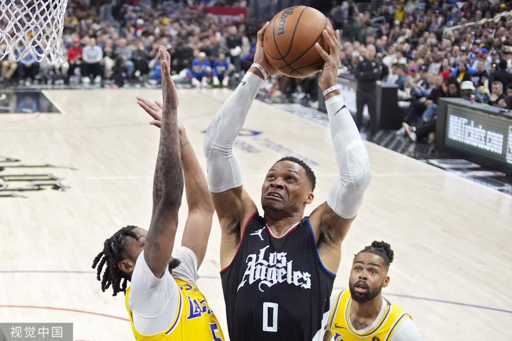 跟队记者 跟队记者