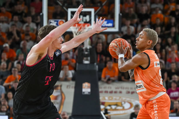 江豪社区居 江豪社区居